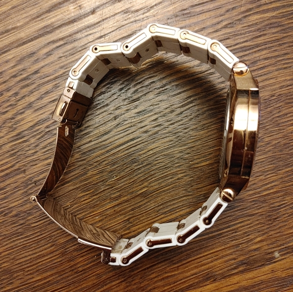 Michael Kors Ladies Watch - Picture 3 of 6